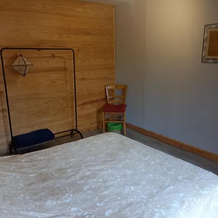 La Fermette - D'hotes Dans Environnement Calme Et Arbore Frühstückspension Saint-Jean-des-Baisants